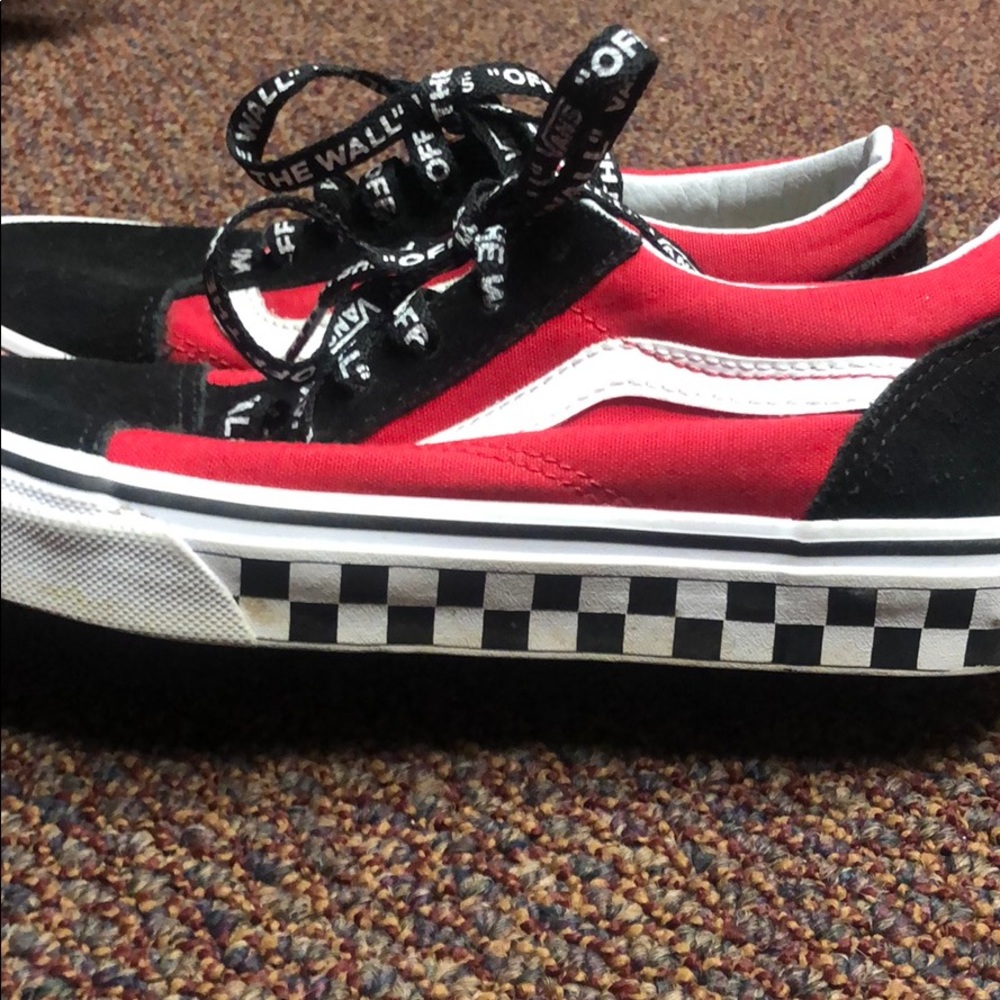 Custom Vans - Picture 2 of 3